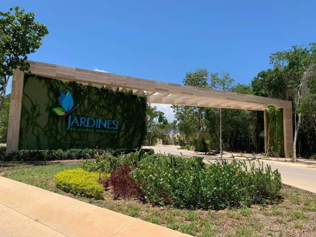 Casa Ruisu 2 Plantas Amueblada Alberca En Mayakoba Seguridad Bien Ubicada Jardines Senderos Comercios Сasa de vacaciones *