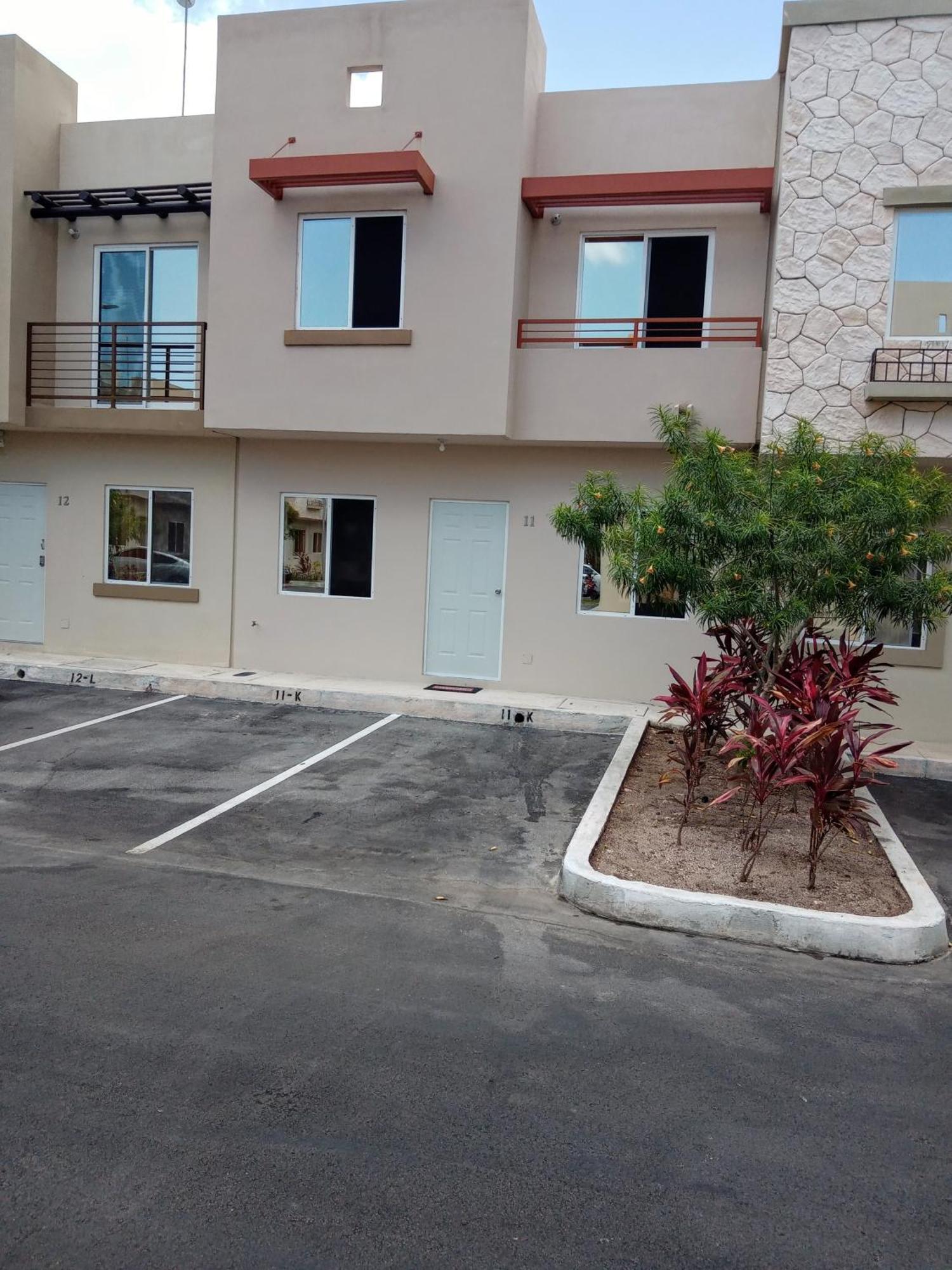 Casa Ruisu 2 Plantas Amueblada Alberca En Mayakoba Seguridad Bien Ubicada Jardines Senderos Comercios Сasa de vacaciones Playa del Carmen